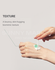Bouncy, skin-hugging biomimic cream texture that melts comfortably into the skin